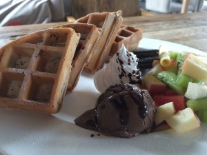 HUUICOFFEEのワッフル